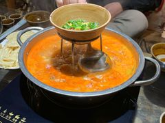 酸汤牛肉锅-侯家庄阿才有品私房菜馆