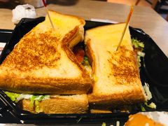 -The Habit Burger Grill 哈比特汉堡(复兴soho店)