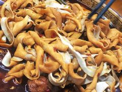 -一品红烧鸭特色川菜(三岔湖店)