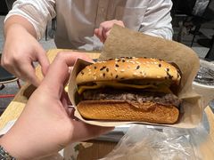 芝士安格斯厚牛堡-麦当劳(湖滨路店)