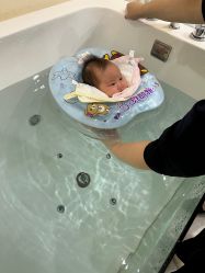 -蓝丝带催乳产后恢复中心(常熟万达店)