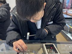 -亨吉利世界名表中心(砂之船奥莱店)