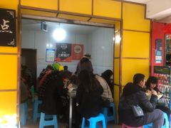 等位区-文山荷鲜居(翠湖店)