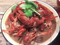 -虾弄弄海派小龙虾·牛羊蝎子火锅