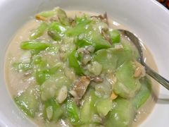 鲜丝瓜焖河蚌-费大厨辣椒炒肉(高铁吾悦广场店)