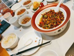 -饭橘汉江码头·乡野土菜馆(静安路店)