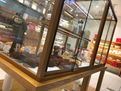 面包甜点陈列柜-西村叔叔的店·面包·甜品·蛋糕(崂山丽达店)