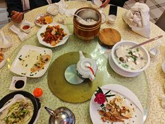 -鹏城人家海鲜酒家·23年老字号(较场尾店)