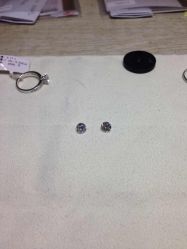 -威德钻石-克拉钻大本营(南京东路店)