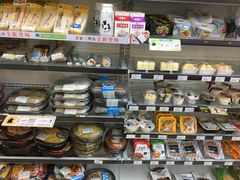 -全家便利店(兴贤路店)