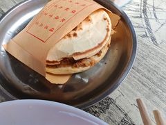 肉夹馍-吕家米皮