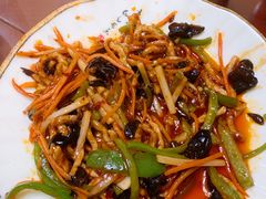 鱼香肉丝-相聚青山餐厅(阎河路店)