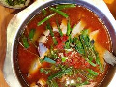 -野山舂·贵州现舂酸汤火锅(鸿通城店)