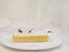 -Fridi Patisserie Cafe