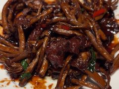 -八府香鸭·啫啫煲(华山路店)