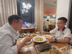 -Mark&Mars Restaurant