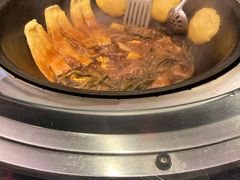 -人民公社铁锅炖·东北菜(卫国道店)