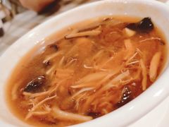 老香港碗仔翅-新大咀港式茶餐厅(宝山万达店)