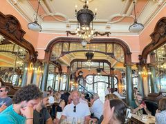 -Majestic Café