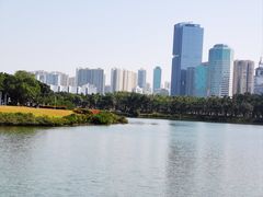 -万绿园