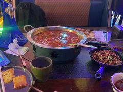 -路边边地标烧烤·川菜·小龙虾·音乐酒馆(良乡长虹店)