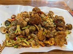 -东来菜馆•手抓海鲜家常菜•海鲜锅贴(鸽子窝店)