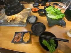 -肉甲韩国木炭烤肉(新壹街1店)