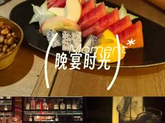 -FOUR PLAY BAR