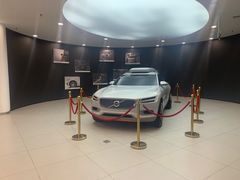 -杭州中沃沃尔沃4S店(滨江区店)
