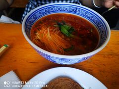 辣肉面-沪西老弄堂面馆(定西路店)