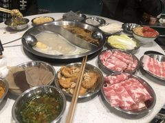 -老成都市井火锅阿泥頭火锅公司(海宁长安佳源中心广场店)