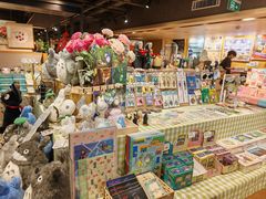 -猫的天空之城概念书店(苏州诚品店)