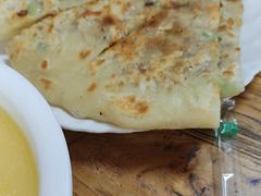 -溢心园香河肉饼总店