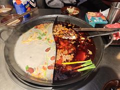 -鹿鸣山草本茶香火锅(园西路店)