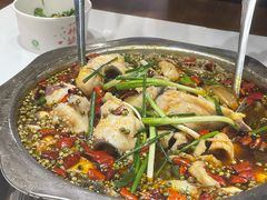 -乡土特色.冷锅鱼.牦牛肉汤锅