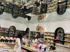 -钟书阁(群光广场店)