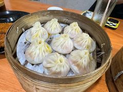 -莱莱小笼·乔艾