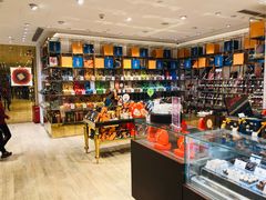 零售区-VENCHI 闻绮(北京国贸商城店)