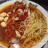 热辣辣的美味鱼头