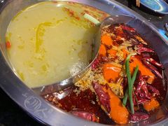 -三个四川人火锅(华联商厦店)