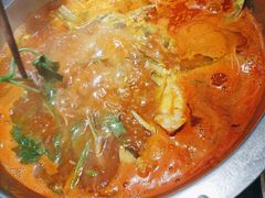 -野山舂·贵州现舂酸汤火锅(鸿通城店)