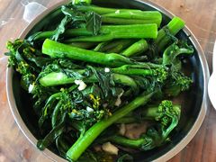 炒菜心-满記土窑烧鷄波浪山莊