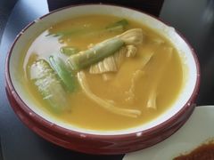 竹荪烩鲜腐竹-麻六记(凤凰汇店)