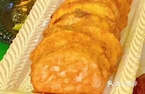 Steamed Bun Slice with Stinky Tofu