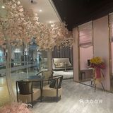 看起来很不错，就来探探店