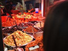 自助取餐区-南门口湘军剁辣椒老店(老长沙第一品牌店)