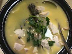 昂公鱼豆腐汤-鑫福楼农家菜