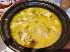 -渝是乎酸菜鱼·川渝小炒(新世界百货望京店)