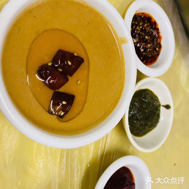 本以为只有一楼有座位 想不到2楼也可以做