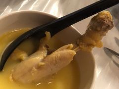 -鲜入围煮花胶鸡海鲜火锅